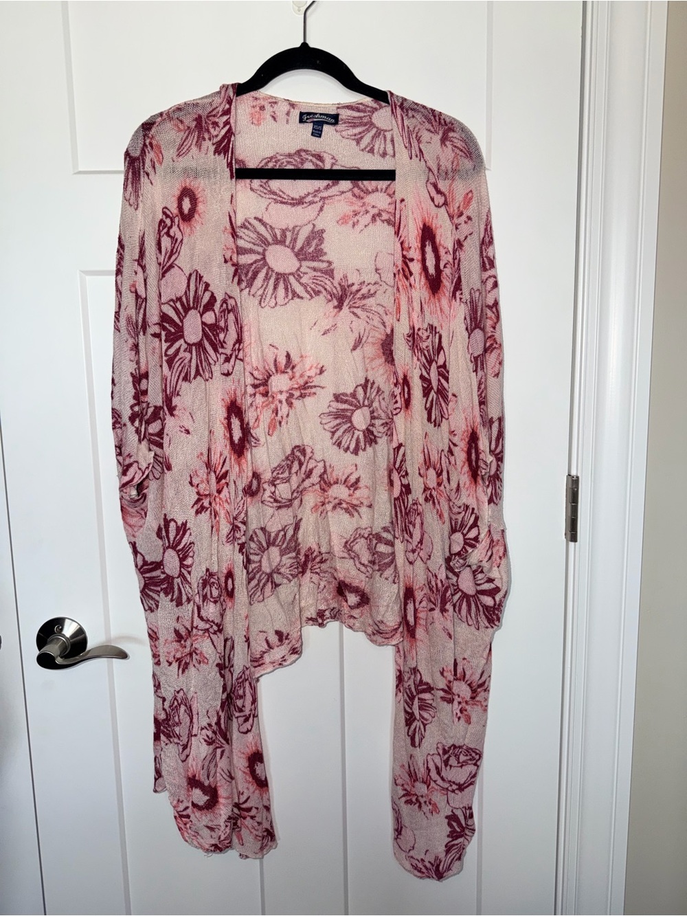 Freshman 1996 White and Pink Floral Short Sleeve High Low Cardigan
